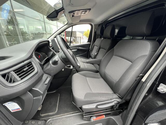 Renault TRAFIC 2.0 dCi 110 T30 L2H1 Work Edition | Trekhaak | Betimmering | Sidebars | All-Season banden