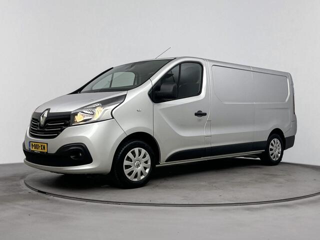 Renault TRAFIC 1.6 dCi 120 Pk T29 L2H1 Luxe | Navigatie | Airco | Cruise control | Parkeersensor achter | Zijschuifdeur Rechts | Trekhaak | Passagiersbank | Mistlampen Voor | Betimmering Laadruimte |