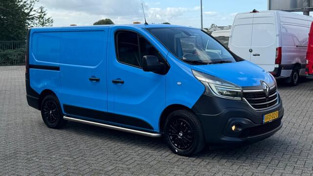 Renault TRAFIC 2.0 DCI 88KW 120PK EURO 6 AIRCO/ CRUISE CONTROL/ TREKHAAK/ PARKEERSENSOREN/ 100% DEALERONDERHOUDEN