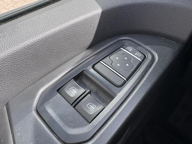 Renault TRAFIC 2.0 dCi 130 T29 L1H1 Comfort | LED | DAB | Cruise Control | Airco |