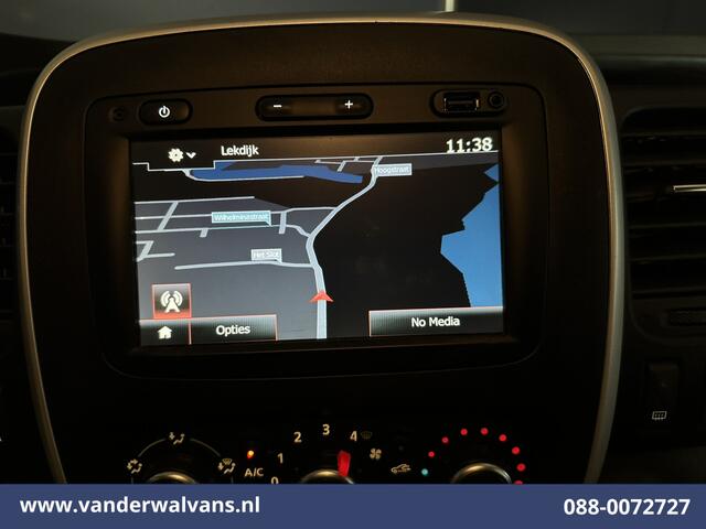 Renault TRAFIC 2.0 dCi 120pk L2H1 Euro6 Airco | Imperiaal | Navigatie | LED | Cruisecontrol Trekhaak, Parkeersensoren