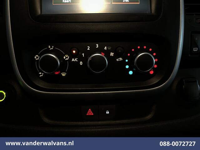 Renault TRAFIC 2.0 dCi 120pk L2H1 Euro6 Airco | Imperiaal | Navigatie | LED | Cruisecontrol Trekhaak, Parkeersensoren