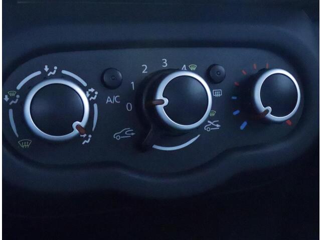 Renault TWINGO 1.0 SCe Limited Airco/Bluetooth