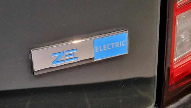 Renault TWINGO Z.E. R80 Collection