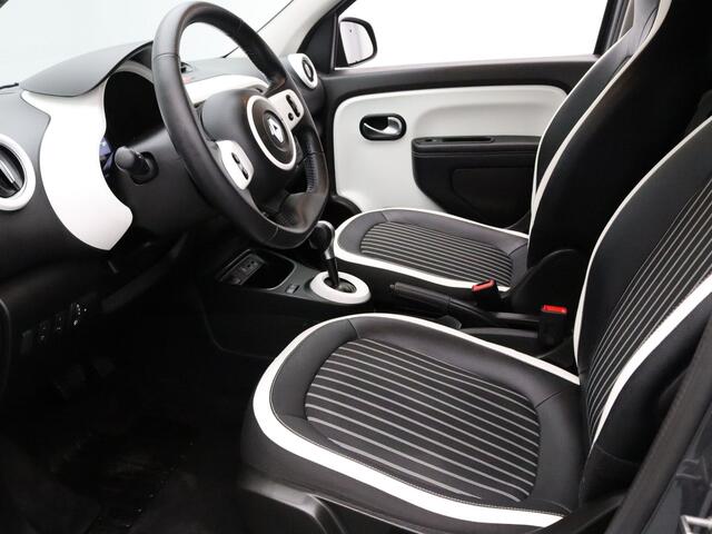 Renault TWINGO Z.E. R80 E-Tech Techno 22 kWh Camera | Climate | Cruise | Navi | Parksens. achter