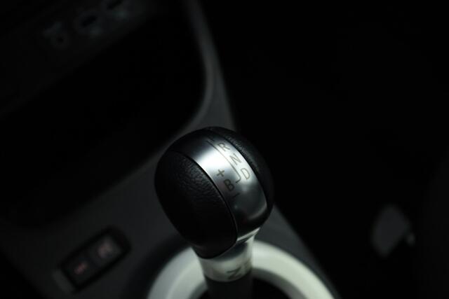 Renault TWINGO Z.E. R80 Intens | Navi by App | Mistlampen | PDC | Clima | All Seasons