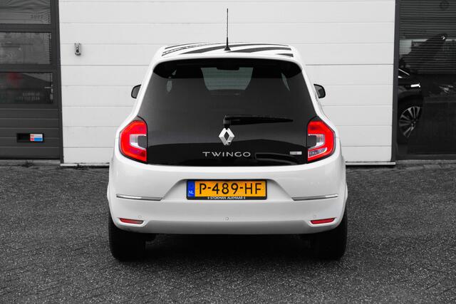 Renault TWINGO Z.E. URBAN NIGHT X R 80 PK 22 KW batterij | Metallic wit | Camera achter | NAVI | Apple car play | 4 seizoensbanden | LM Velgen | | incl. Bovag rijklaarpakket met 12 maanden garantie |