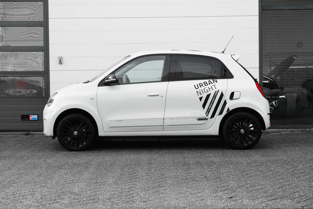 Renault TWINGO Z.E. URBAN NIGHT X R 80 PK 22 KW batterij | Metallic wit | Camera achter | NAVI | Apple car play | 4 seizoensbanden | LM Velgen | | incl. Bovag rijklaarpakket met 12 maanden garantie |