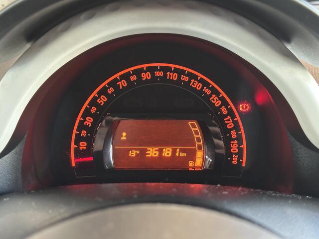 Renault TWINGO 1.0 SCe Collection AIRCONDITIONING | SNELHEIDSBERENZER | ACHTERSPOILER
