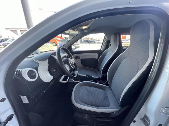 Renault TWINGO 1.0 SCe Collection BLUETOOTH / CRUISE CONTROL / 4 SEIZOENEN BANDEN / RADIO / SNELHEIDSBEGRENZER / 5 DEURS / AIRCO
