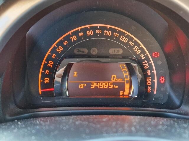 Renault TWINGO 1.0 SCe Limited AIRCONDITIONING | TELEFOONVOORBEREIDING | ACHTERSPOILER | STRIPING