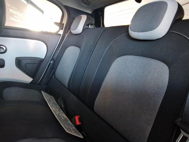 Renault TWINGO 1.0 SCe Limited AIRCONDITIONING | TELEFOONVOORBEREIDING | ACHTERSPOILER | STRIPING