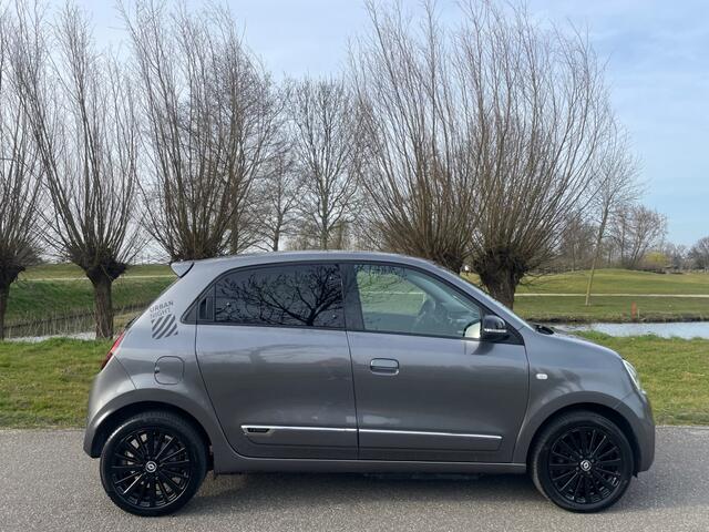 Renault TWINGO R80 E-Tech SL Urb.Night Full options incl. afleverbeurt en garan