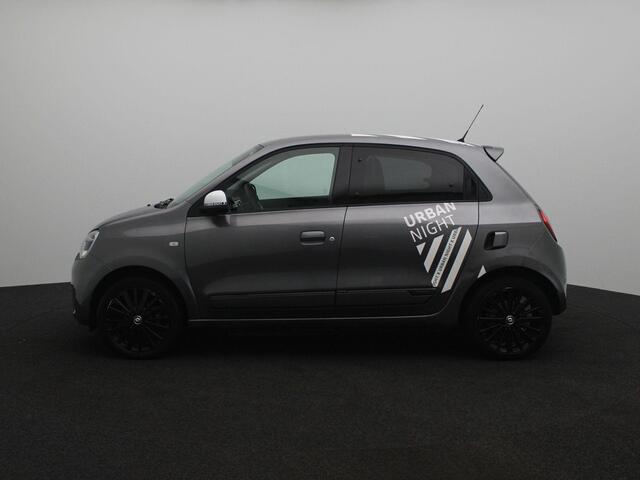 Renault TWINGO Z.E. R80 E-Tech Série Limitée Urban Night 22 kWh | Parkeersensoren achter met achteruitrijcamera | EASY LINK Navigatie met Apple CarPlay & Android Auto | Metaalkleur | Privacy Glass | Lichtmetalen velgen |