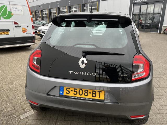 Renault TWINGO Z.E. R80 E-Tech Equilibre 22 kWh / AIRCO / ALL SEASON BANDEN MICHELIN / MULTIMEDIA