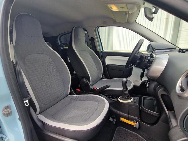 Renault TWINGO 1.0 SCe Limited / 1e Eigenaar / Dealer Onderhouden / All Seasons / Lichtmetalen Velgen / Parkeersensoren / Airco /