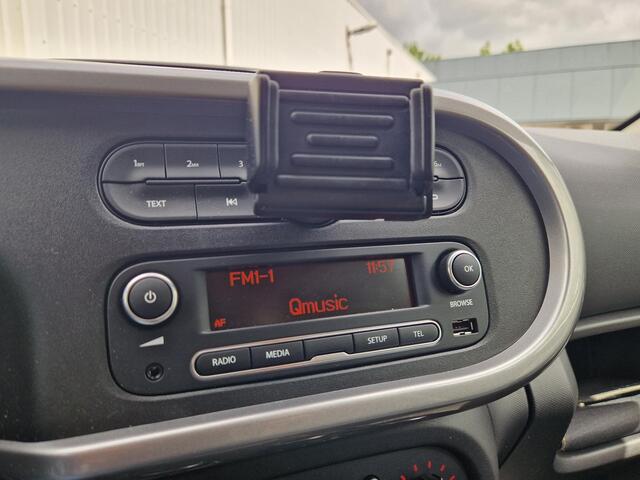 Renault TWINGO 1.0 SCe Limited / 1e Eigenaar / Dealer Onderhouden / All Seasons / Lichtmetalen Velgen / Parkeersensoren / Airco /
