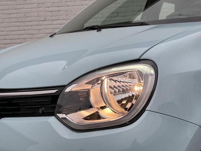 Renault TWINGO Z.E. R80 E-Tech Equilibre 22 kWh Automaat / Koop accu / Dealer onderhouden / 3 fase laden / Stoelverwarming / Navigatie via Apple Carplay Android /