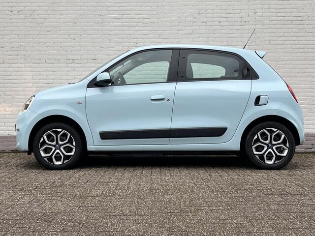 Renault TWINGO Z.E. R80 E-Tech Equilibre 22 kWh Automaat / Koop accu / Dealer onderhouden / 3 fase laden / Stoelverwarming / Navigatie via Apple Carplay Android /