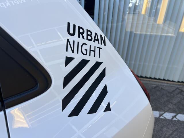 Renault TWINGO Z.E. R80 E-Tech Série Limitée Urban Night 22 kWh | Navigatie | Achteruitrijcamera | Draadloze telefoon lader | DAB | Climate Control | Parkeersensoren | Cruise Control |