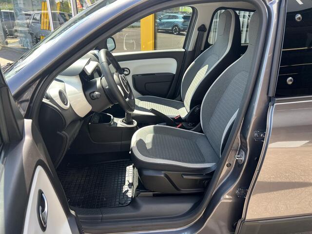 Renault TWINGO 0.9 TCe Intens | Apple Carplay & Android Auto | Parkeersensoren | Cruise Control | Lichtmetaal | Airco | DAB |