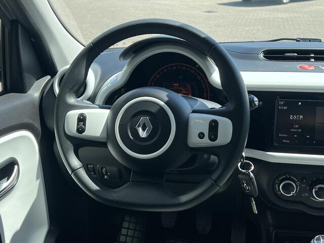 Renault TWINGO 0.9 TCe Intens | Apple Carplay & Android Auto | Parkeersensoren | Cruise Control | Lichtmetaal | Airco | DAB |