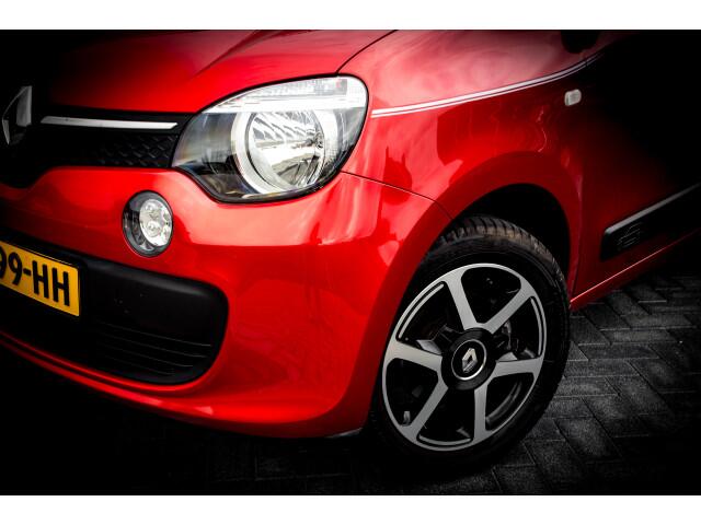 Renault TWINGO 0.9 TCe Intens 90 PK MOTOR UNIEK EN RIJKLAAR. | Climat | 15 inch LMV | DAB Radio | | Cruise control |