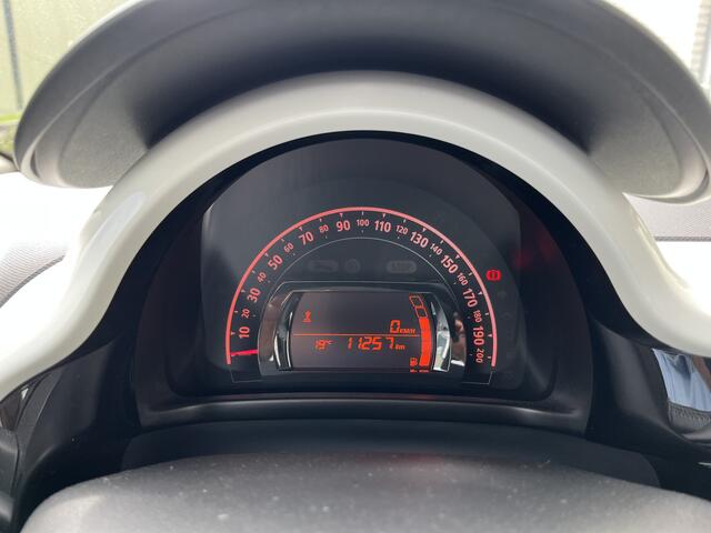 Renault TWINGO 1.0 SCe Collection | airco | scherm\display | parkeersensoren achter | incl. Bovag rijklaarpakket met 12 maanden garantie |