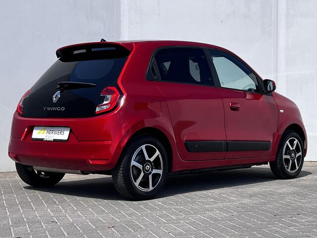 Renault TWINGO 0.9 TCe Limited / Zeer weinig km / Dealer onderhouden / Stoelverwarming / Airco / All Season banden / 15" Lichtmetalen wielen /