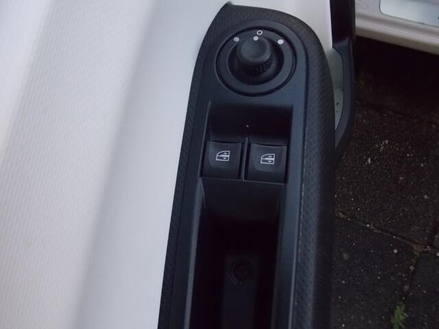 Renault TWINGO 1.0 SCe Limited AIRCO CRUISE CONTROL DEALERAUTO