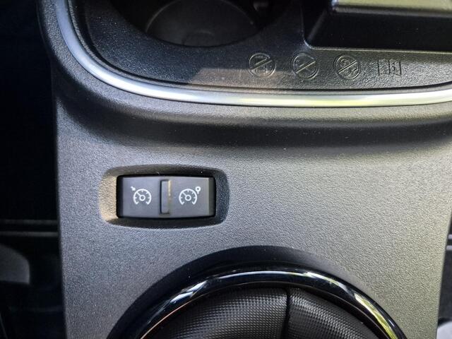 Renault TWINGO 1.0 SCe Urban Night / Apple Carplay Android Auto / Climate control / Achteruitrijcamera / Cruise control / Parkeersensoren achter / Navigatie / Elektrische ramen voor /