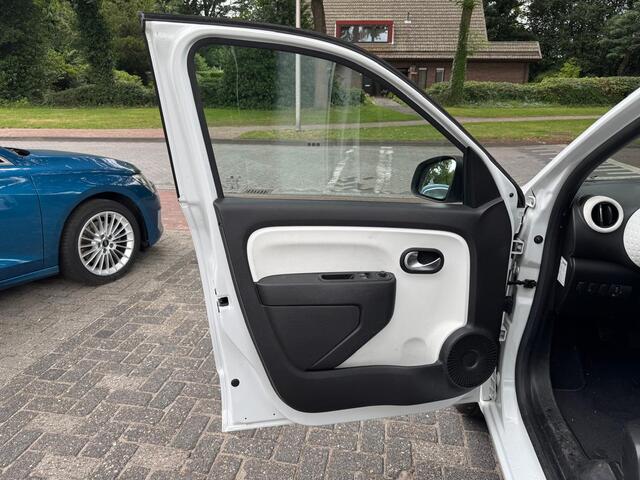 Renault TWINGO 1.0 SCe Collection
