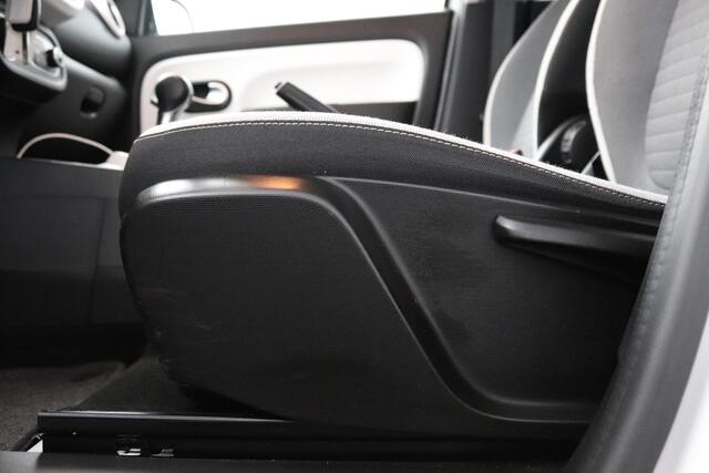 Renault TWINGO Z.E. R80 E-Tech Equilibre 22 kWh | Navigatie | Carplay/Android Auto |