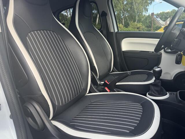 Renault TWINGO 1.0 SCe Intens | Achteruitrijcamera | Cruise Control | Climate Control | Lichtmetalen Wielen |
