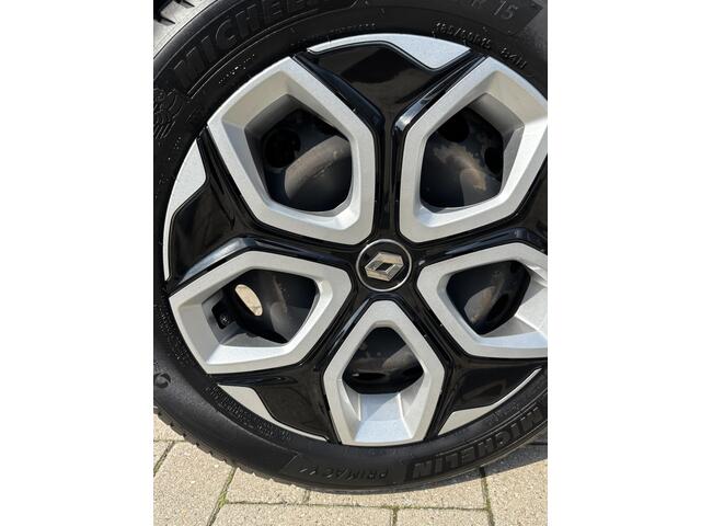 Renault TWINGO SCe 75 Collection | APPLE CARPLAY EN ANDROID AUTO | AIRCO | BLUETOOTH | 1E EIGENAAR | DEALER ONDERHOUDEN | ELEK. RAMEN EN SPIEFGELS | SENSOREN ACHTER |
