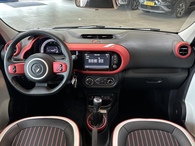 Renault TWINGO 0.9 TCe 92pk | Le coq Sportif | Navi R-Link | Clima | 16" | Camera | Led | Carplay | 100 % Dealer onderhouden!