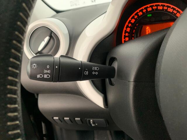 Renault TWINGO 1.0 SCe Limited