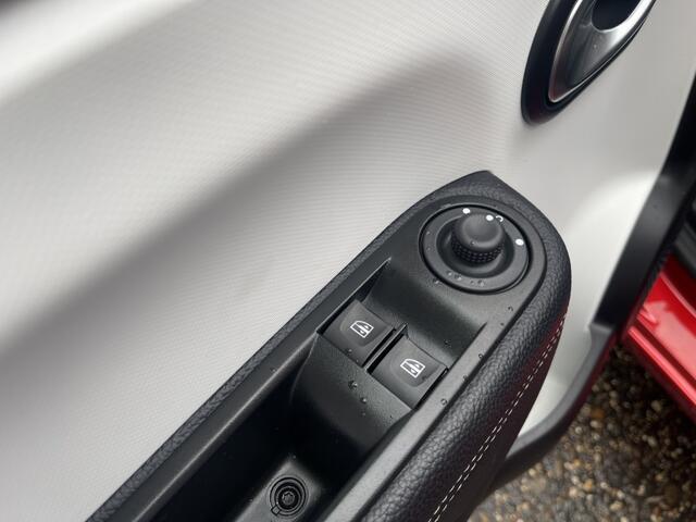 Renault TWINGO R80 E-Tech Techno