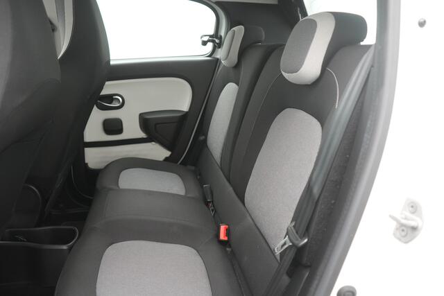 Renault TWINGO SCe 70 EDC Intens - RIJKLAARPRIJS - All Seasonbanden - Achteruitrijcamera - Cruise Control