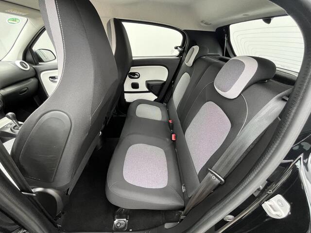 Renault TWINGO SCe 70 EDC Collection Automaat / 100% Onderhouden / Parkeersensoren achter / Radio / Bluetooth / Elektrische Ramen voor / Airco