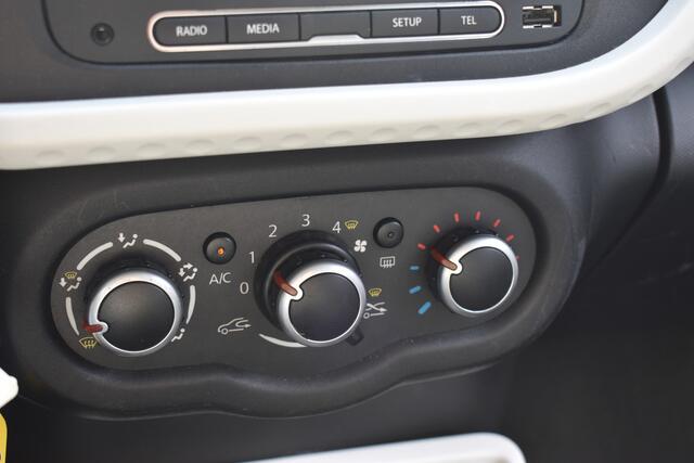 Renault TWINGO 1.0 SCe Collection Airco | Cruise Control | 100% Onderhouden | 12 mnd BOVAG garantie | Whatsapp 06-53188999
