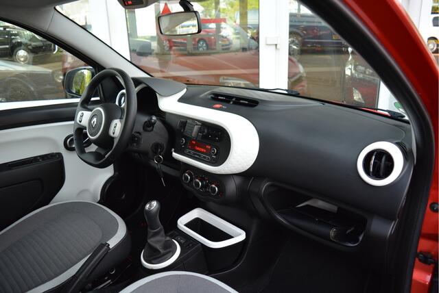 Renault TWINGO 1.0 71PK SCe Collection 5-Drs. | Cruise | Orig. NL | NAP |