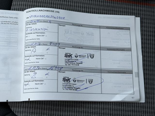 Renault TWINGO Z.E. 22KWh Vibes Automaat / Dealer onderhouden / Accu SoH 93 % / WLTP 186 km stad 261 km / Navigatie via Apple Carplay Android / Stoelverwarming / Camera / 16" LM wielen met All Season banden /