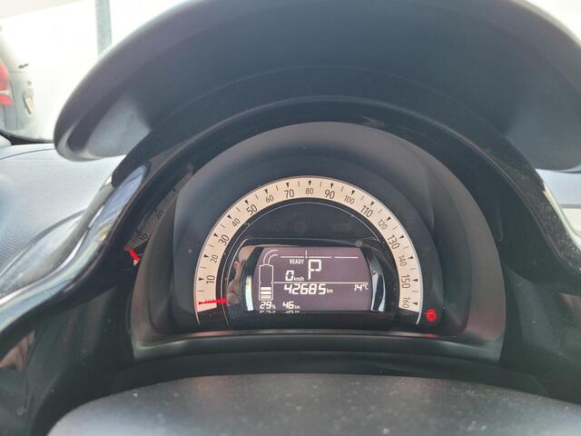 Renault TWINGO Z.E. R80 E-Tech Série Limitée Urban Night 22 kWh | SoH 92% | Navigatie | Camera | Cruise Control | 16" Velgen