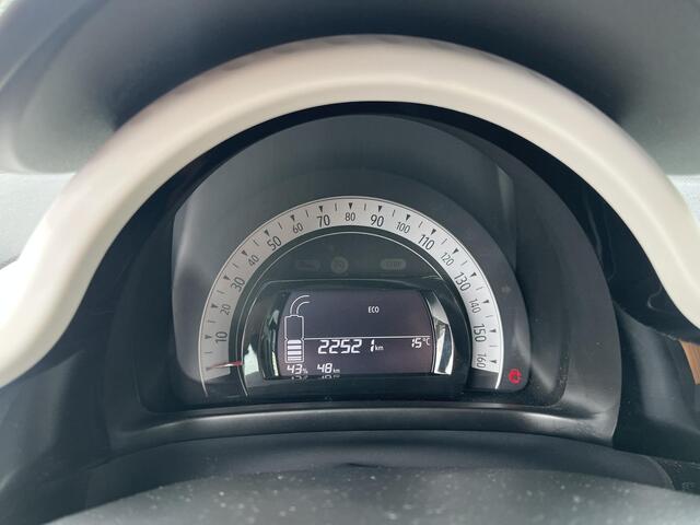 Renault TWINGO Z.E. R80 Collection Volledig electrisch, digitaal, CarPlay, 4 deuren, airco. Goed onderhouden.