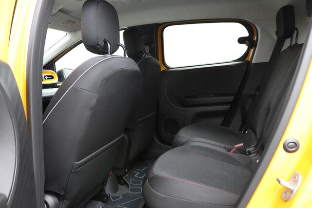 Renault TWINGO urban range techno 27.5 kWh | Pack Privilége | 18" Velgen | Jaune Mango! |