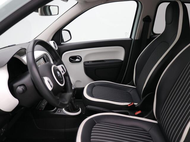 Renault TWINGO 1.0 SCe Intens / Apple CarPlay & Android Auto / Cruise Control / All Seasonbanden / Airco Climate Control / 16" LMV / Historie aanwezig / Navigatie /