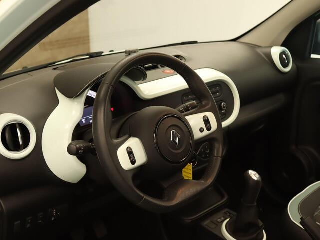 Renault TWINGO 1.0 SCe Intens - ORIGINEEL NEDERLANDSE AUTO - AFKOMSTIG VAN 1E EIGENAAR - ELEKTRISCH CABRIODAK - PARKEERSENSOREN ACHTER - 16 INCH LICHT METALEN VELGEN - BLUETOOTH - CRUISE CONTROL - DEELS LEDEREN BEKLEDING - CLIMATE CONTROL