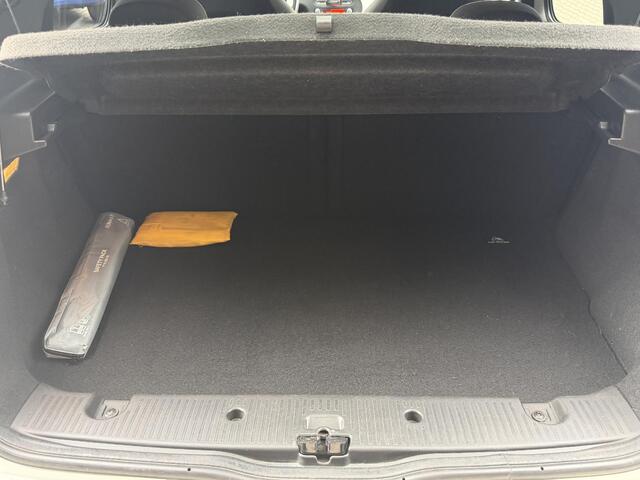 Renault TWINGO 1.0 SCe Limited Unieke KM Stand! / Airco / Donker Glas / Elect. Ramen / Centr. Vergrendeling