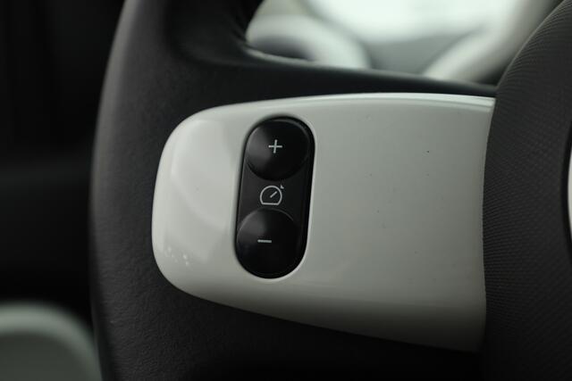 Renault TWINGO Z.E. R80 Intens | SOH 96% | Camera | Apple CarPlay & Android Auto | Licht- Regensensor | DAB